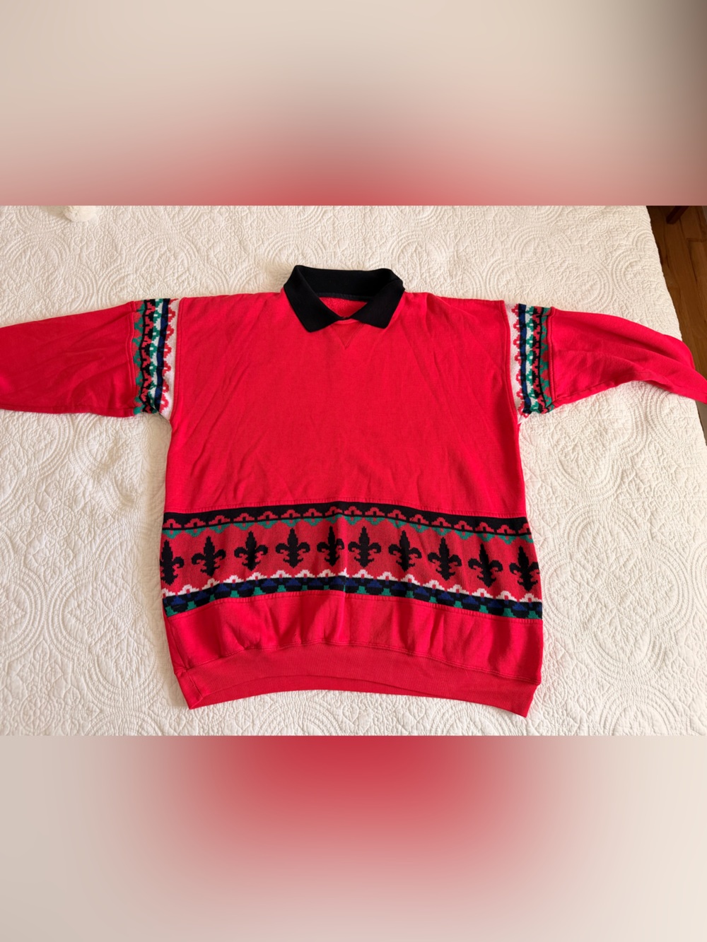 Fleur-de-lis Sweatshirt Retro 80’s Louisiana Grandma Rodeo Red Green Black